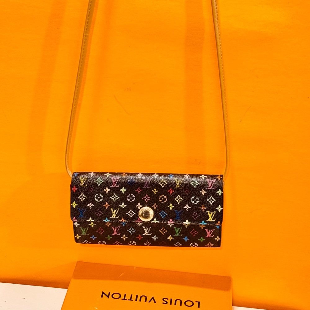 Multicolor Designer Women's Wallet - Picture 14 of 16